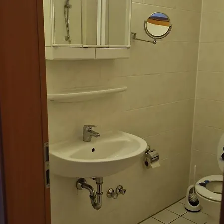 Zweibettzimmer Mit Eigenem Bad 3* Rostock